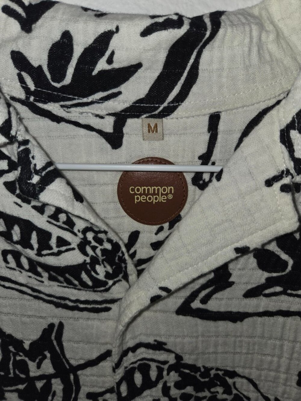 Men's Medium Button down - Picture 3 of 4